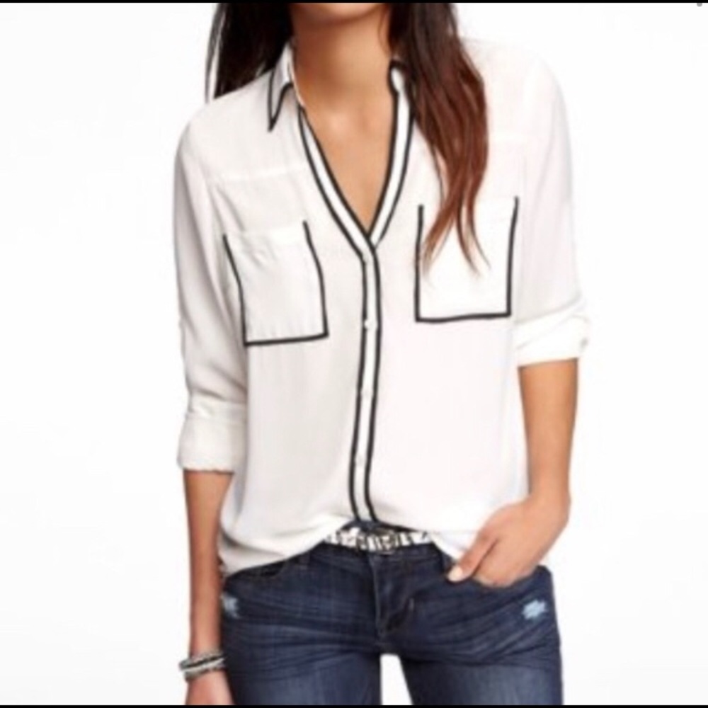 Express Portofino black and white blouse
